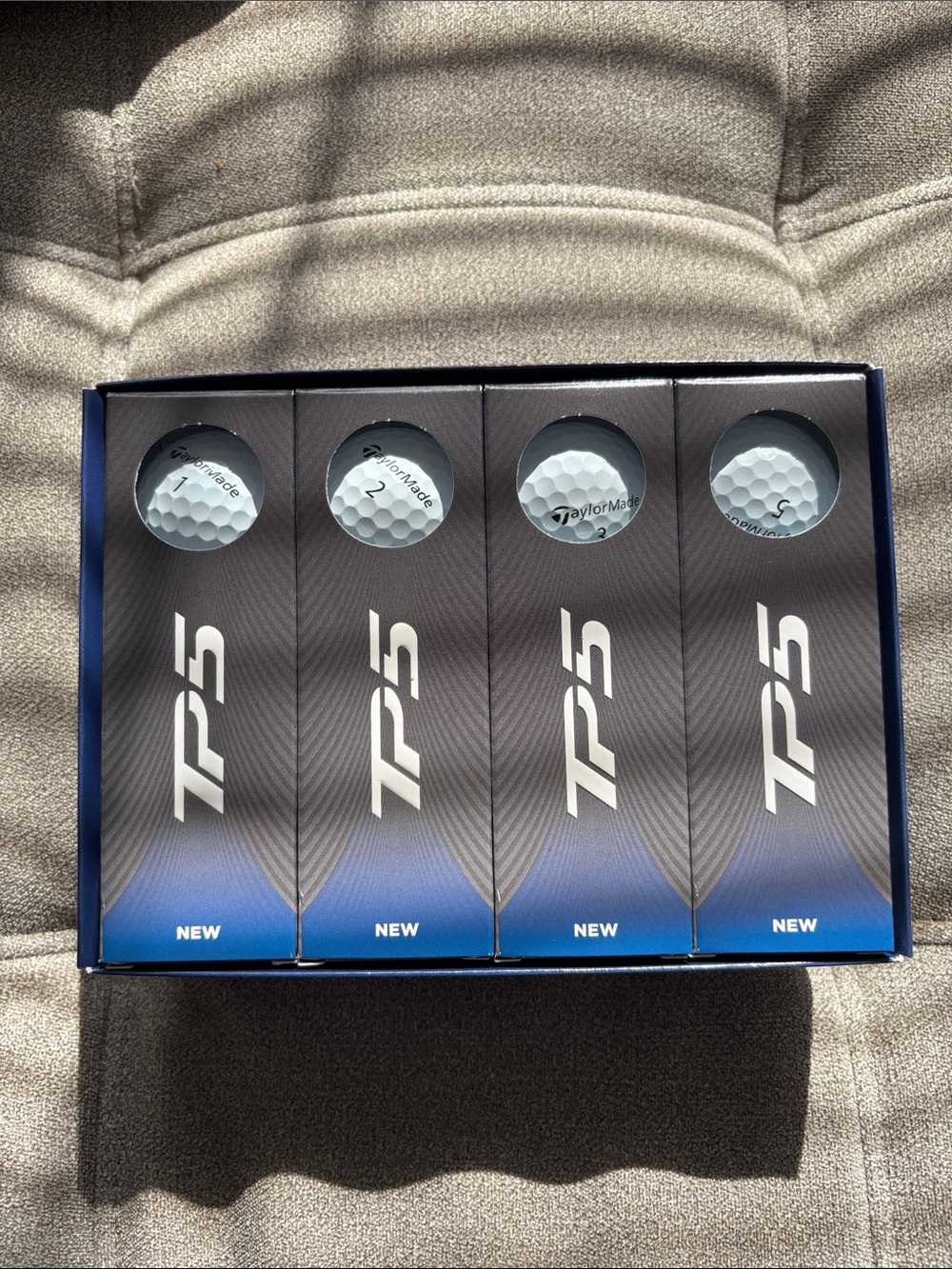 Taylor Made TP 5 golf balls brand new - Picture 2 of 3